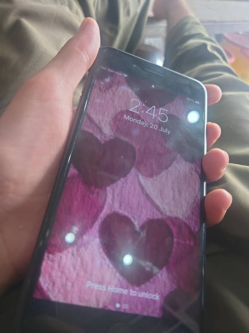 Apple iPhone 7 Plus 1