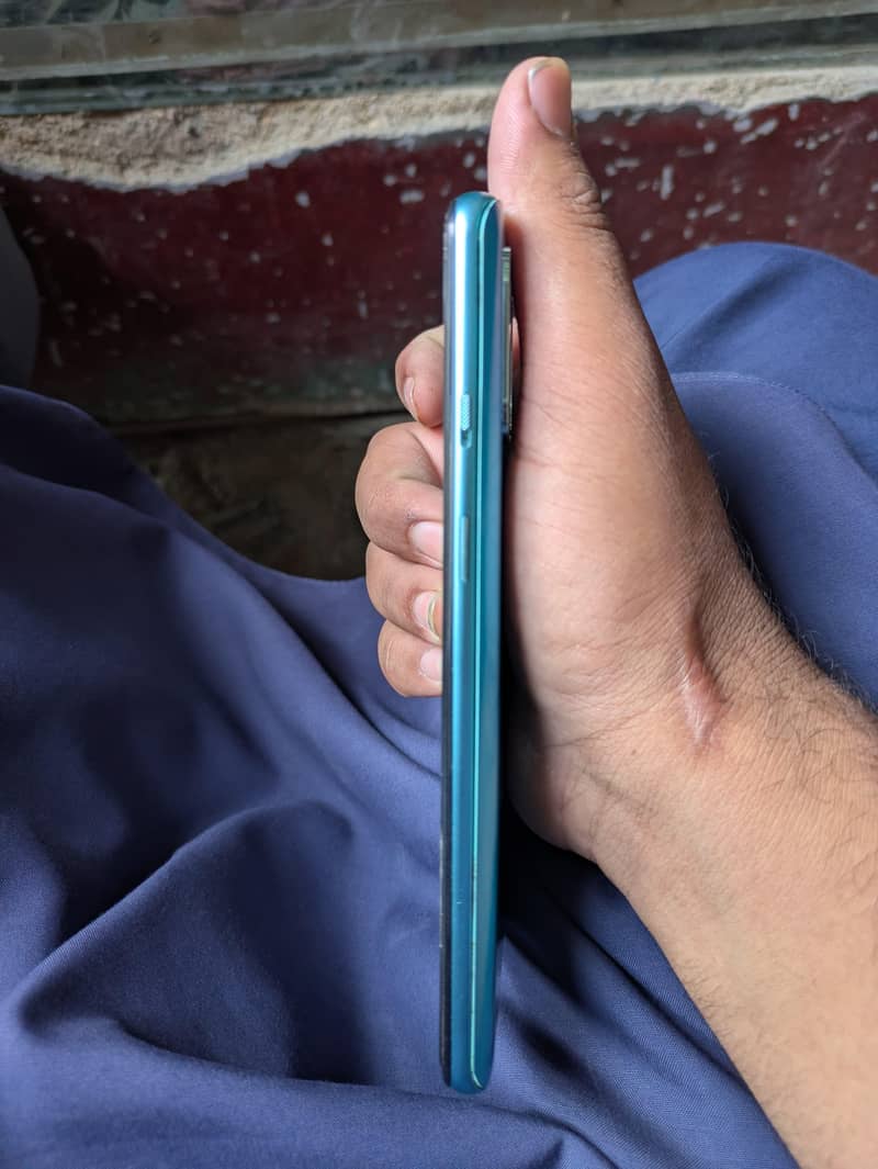 One Plus 8T 4