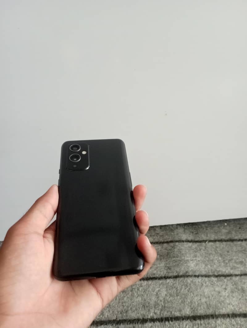 One Plus 9 4