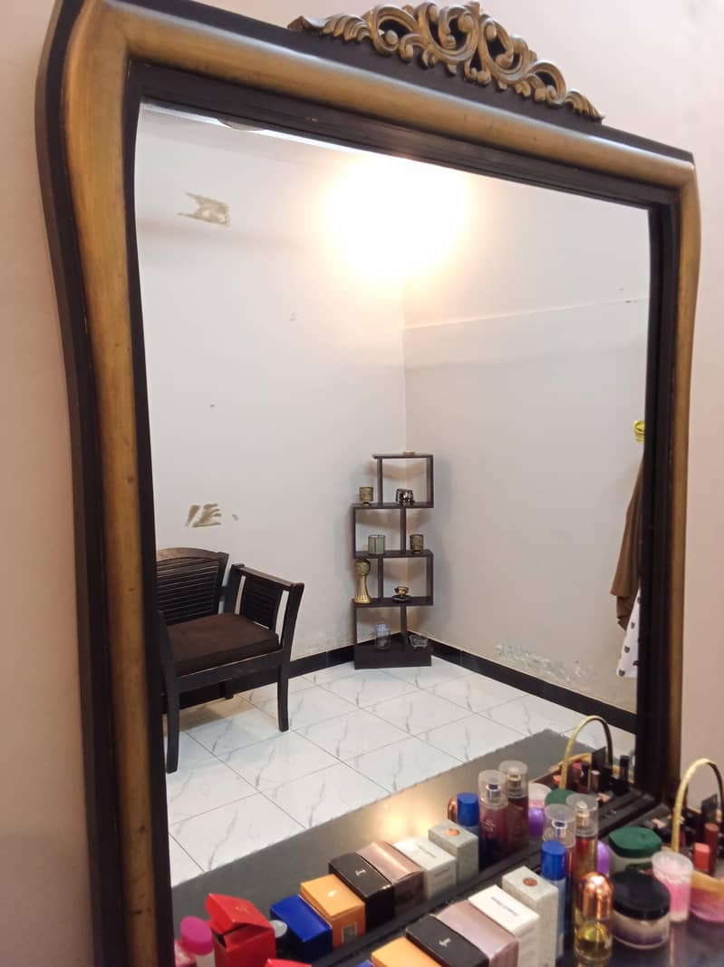 Dressing Table 1