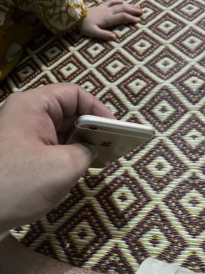 Apple iPhone 6