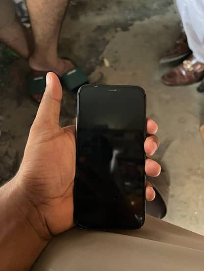 Apple iPhone 12