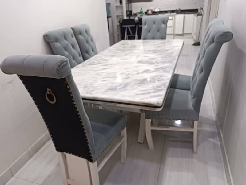 Dinning Table 5