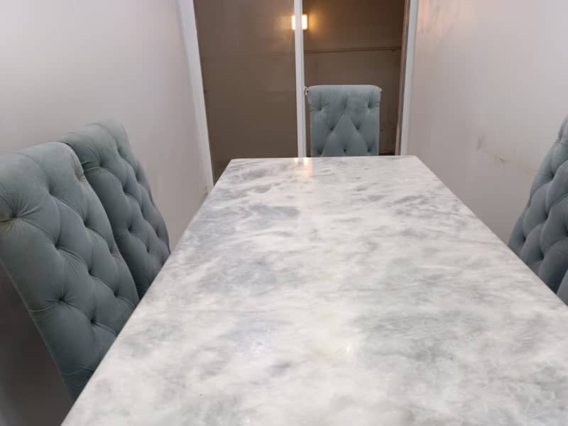 Dinning Table 6