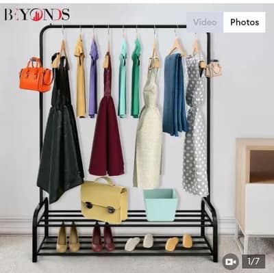 clothes hanging stand