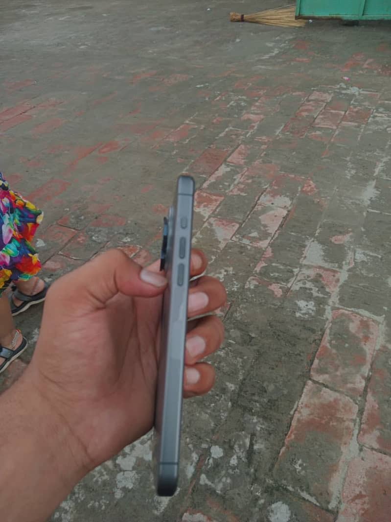 Apple iPhone 15 Pro Max 1
