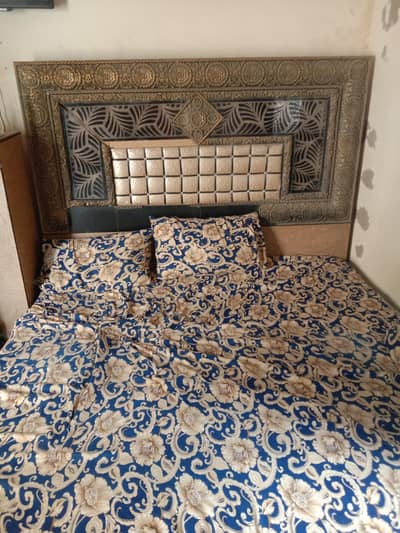selling bed