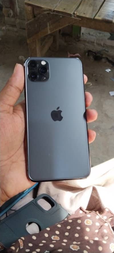 I phone 11 pro max 256gb factory unlock