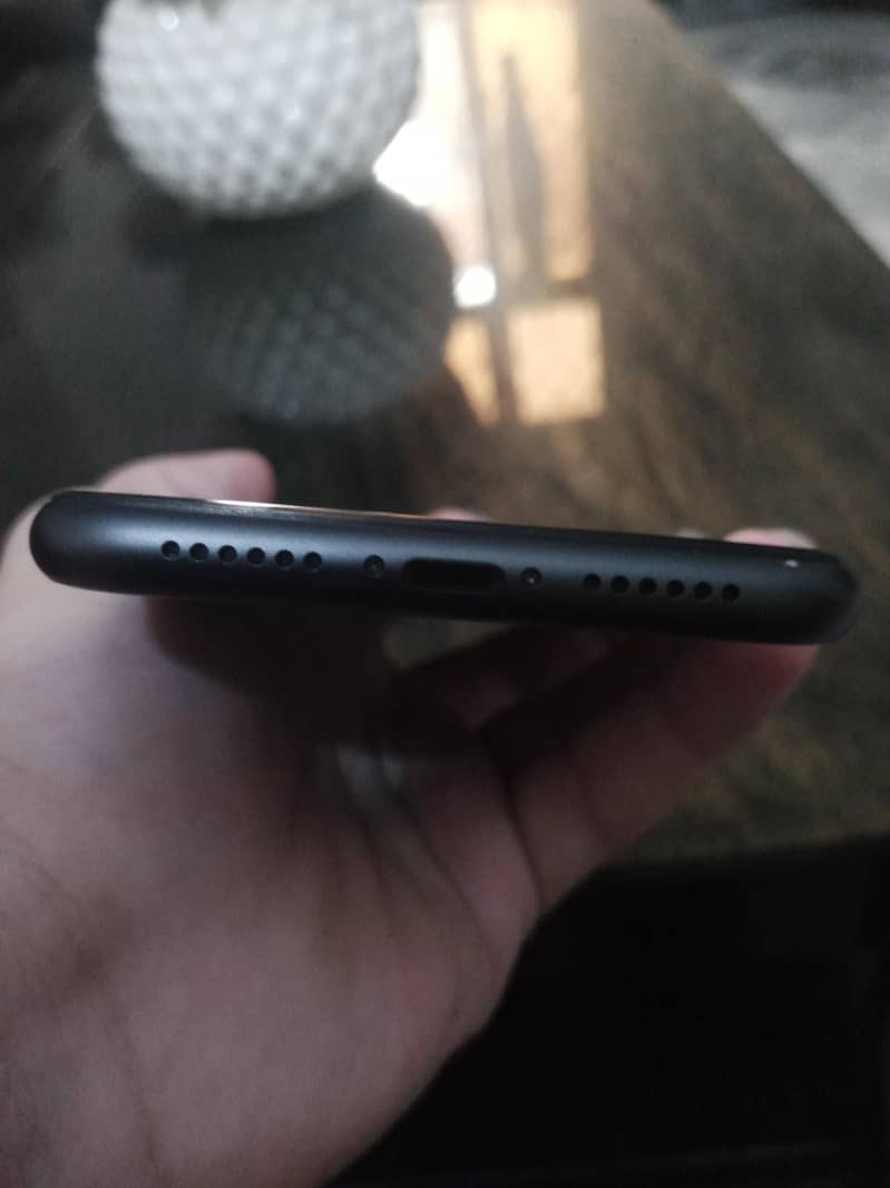 Apple iPhone 11 2