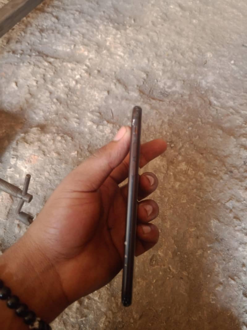 Apple iPhone 7 2