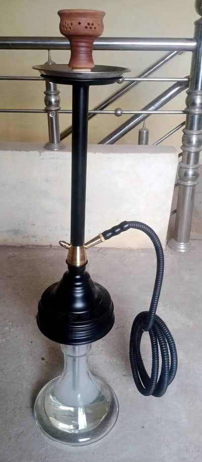 metal gold n black with water base and pipe