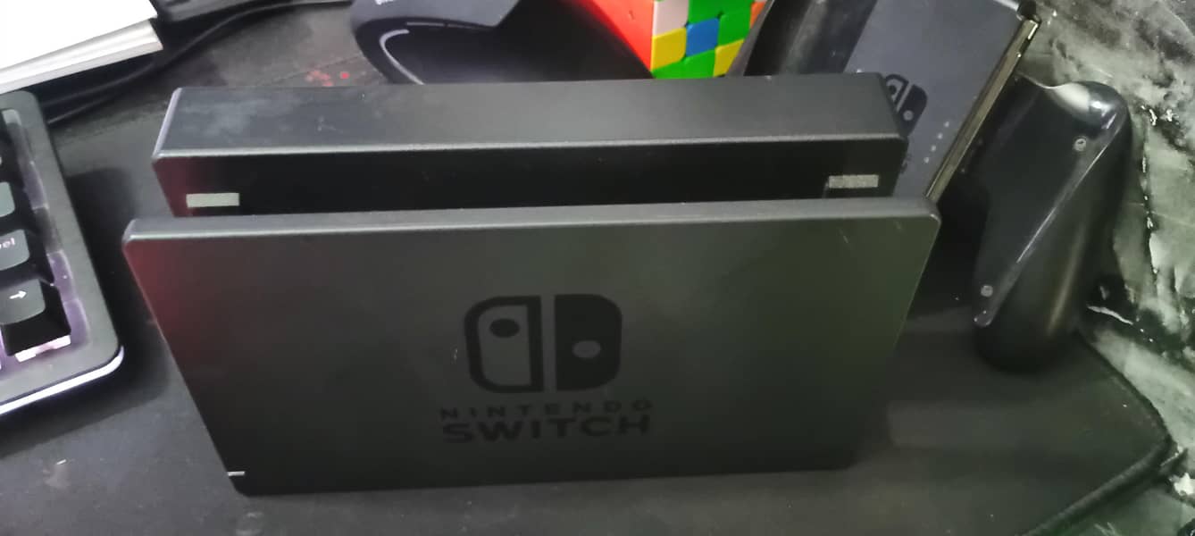 Nintendo switch V2 3