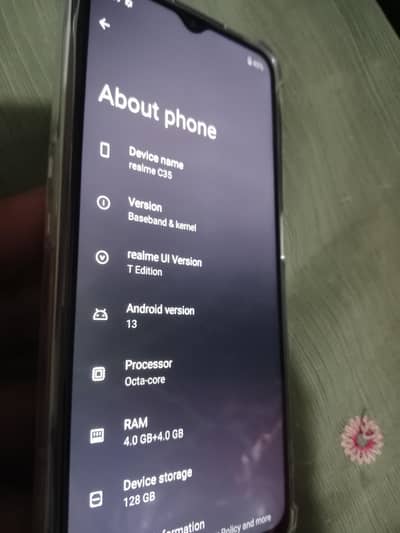 Realme C35