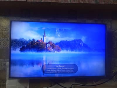 LG 52 Inch Smart LED TV – Excellent Condition