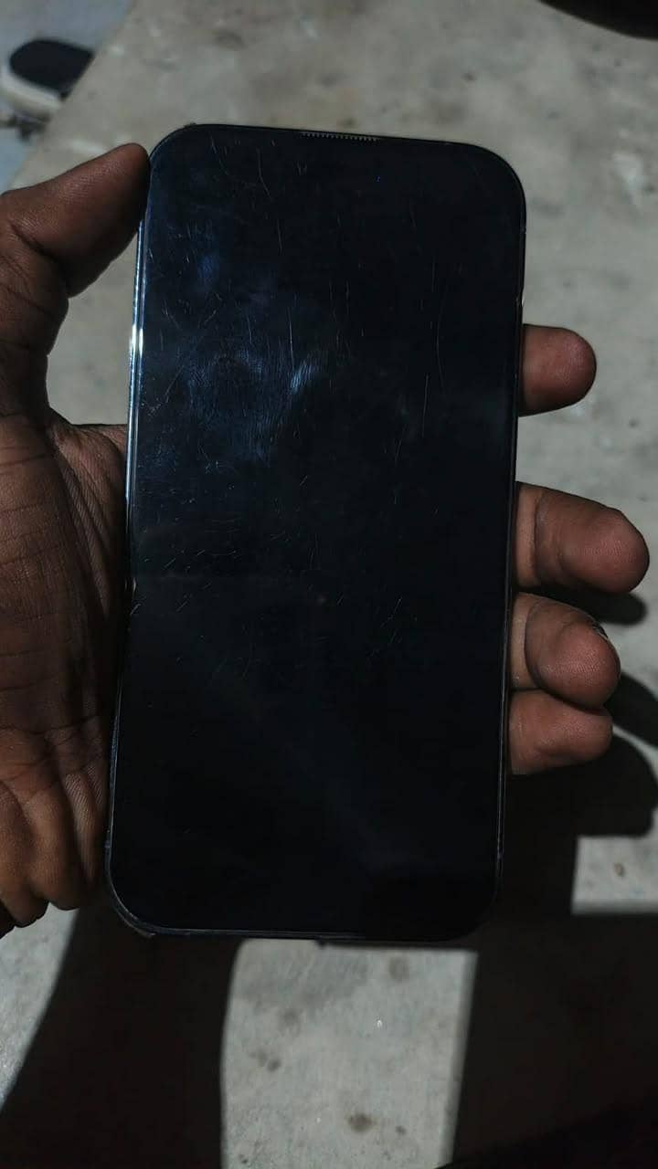 Apple iPhone 14 Pro 4