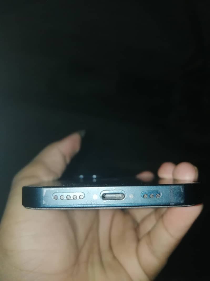 Apple iPhone 13 3