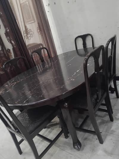 6seater heavy wooden dinning in excellent condition all OK