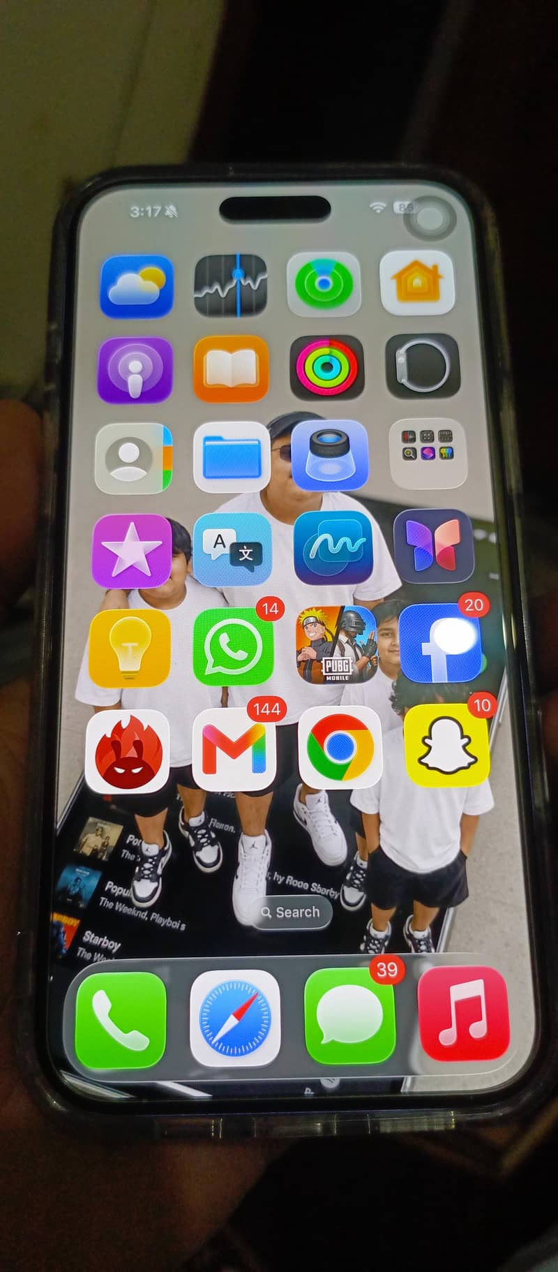 Apple iPhone 16 Plus 0