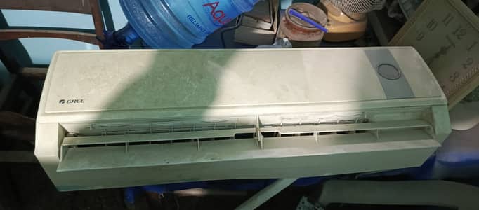 Gree 1.5 Ton Split AC 2014 - Indoor+Outdoor, Leakage