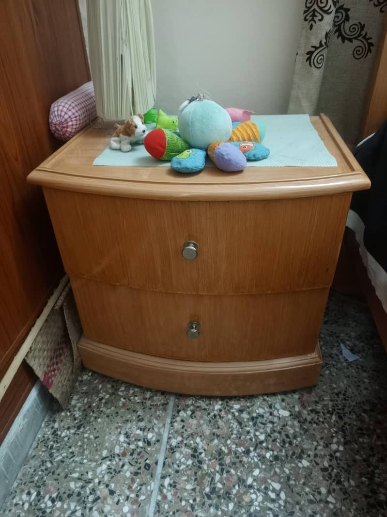 King Size bed 5