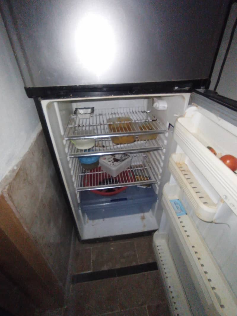 Orient fridge 1
