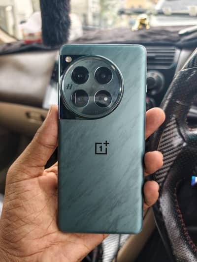 One Plus 12 16/512