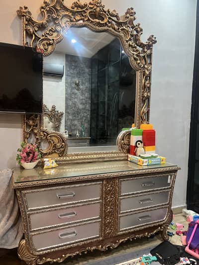 Dressing table dor sale