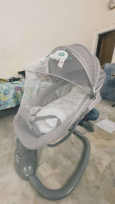 Brand new mastela swing 3 in 1 electric swing