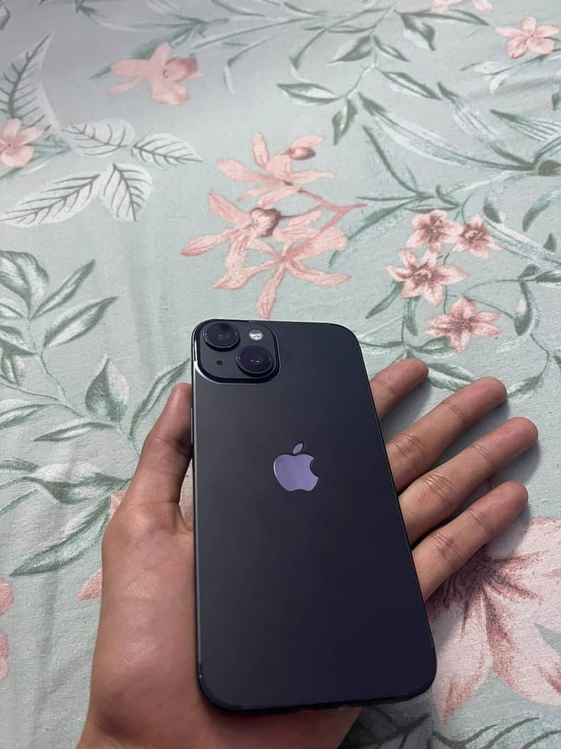 Apple iPhone 14 3