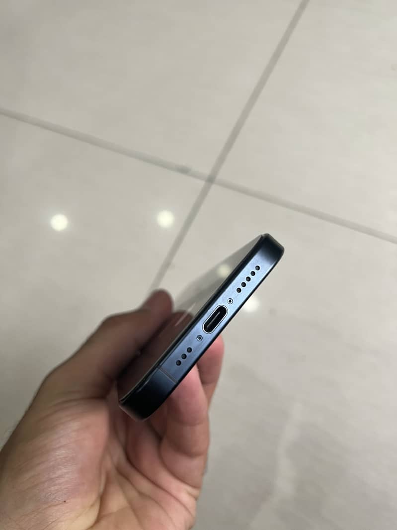 Iphone 15 Pro 3