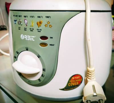 DEEP FRYER AUTOMATIC COOKING IMPORTED URGENT SALE excellent condition