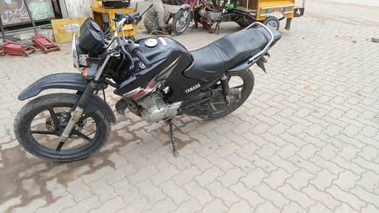 Yamaha ybg 2016 model Rs 185000