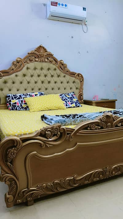 Antique polish bed