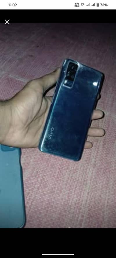 Vivo Y51s. Jaldi serious log rabta krei . . . . . . .