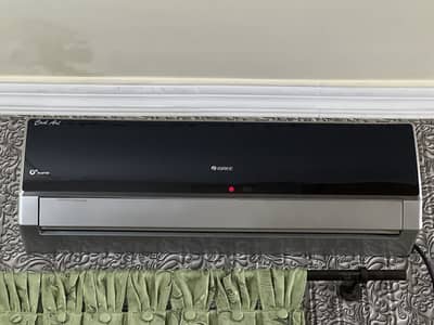 Gree 1.5 ton AC(Inverter)