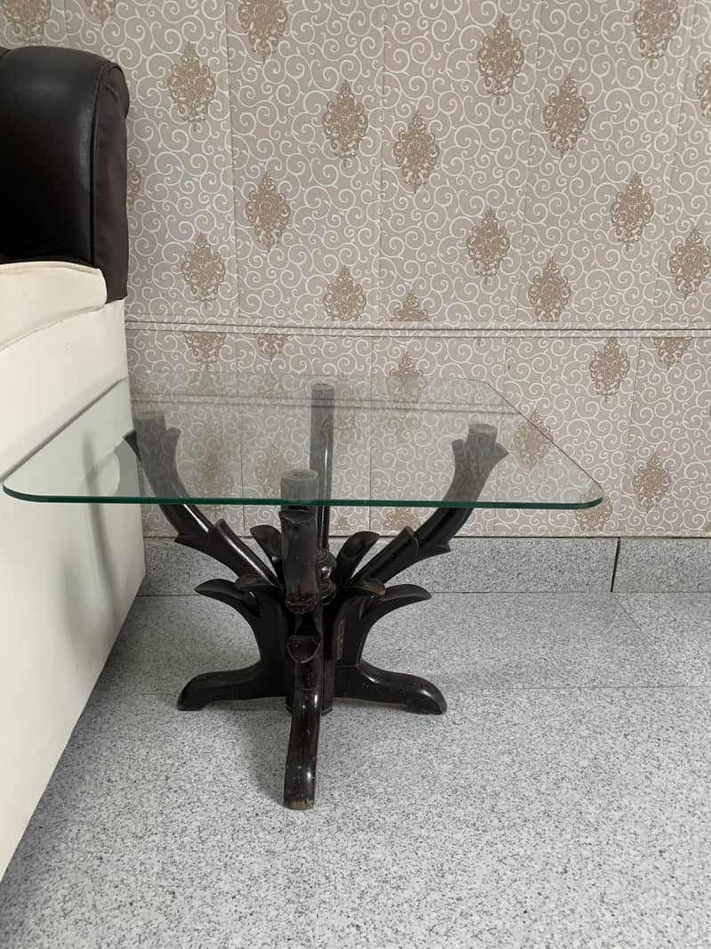9 Seater Luxury Leather Sofa Set with Glass Tables – Excellent Conditi 6