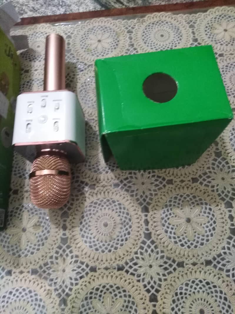 audionic wireless mic speaker with box 4