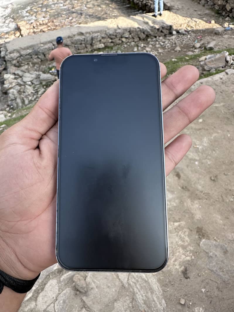 Apple iPhone 13 Pro 1
