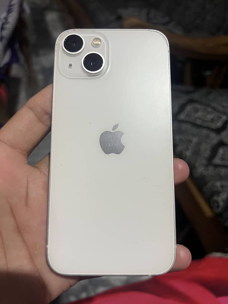 Apple iPhone 13 0