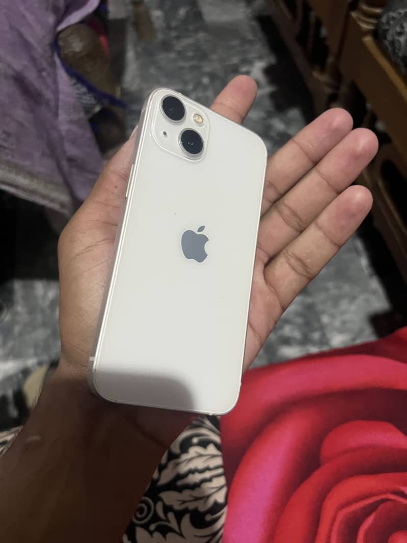 Apple iPhone 13 3