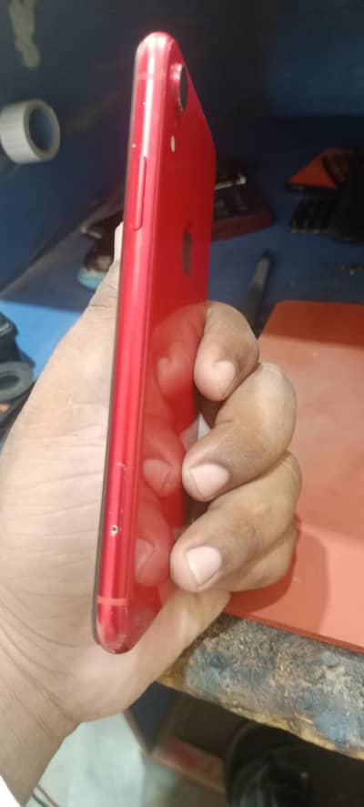 Apple iPhone XR