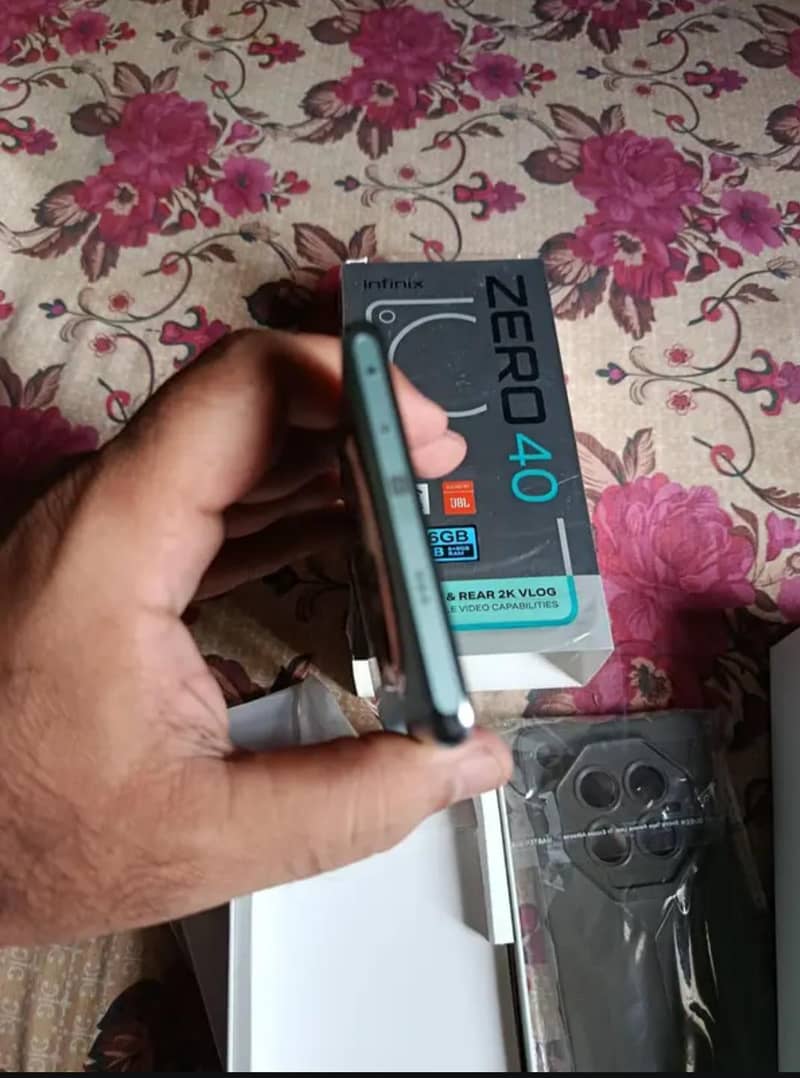 Infinix Zero 40 3