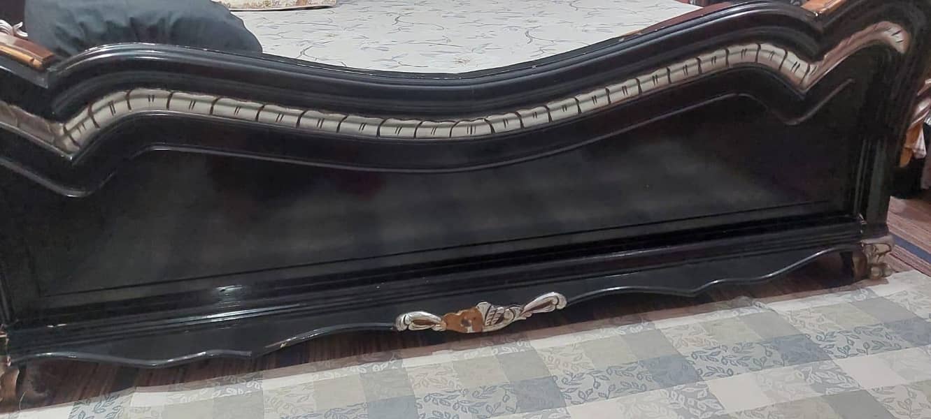 complete bed set 0