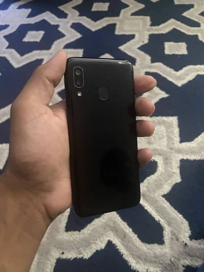 Samsung A20e approved