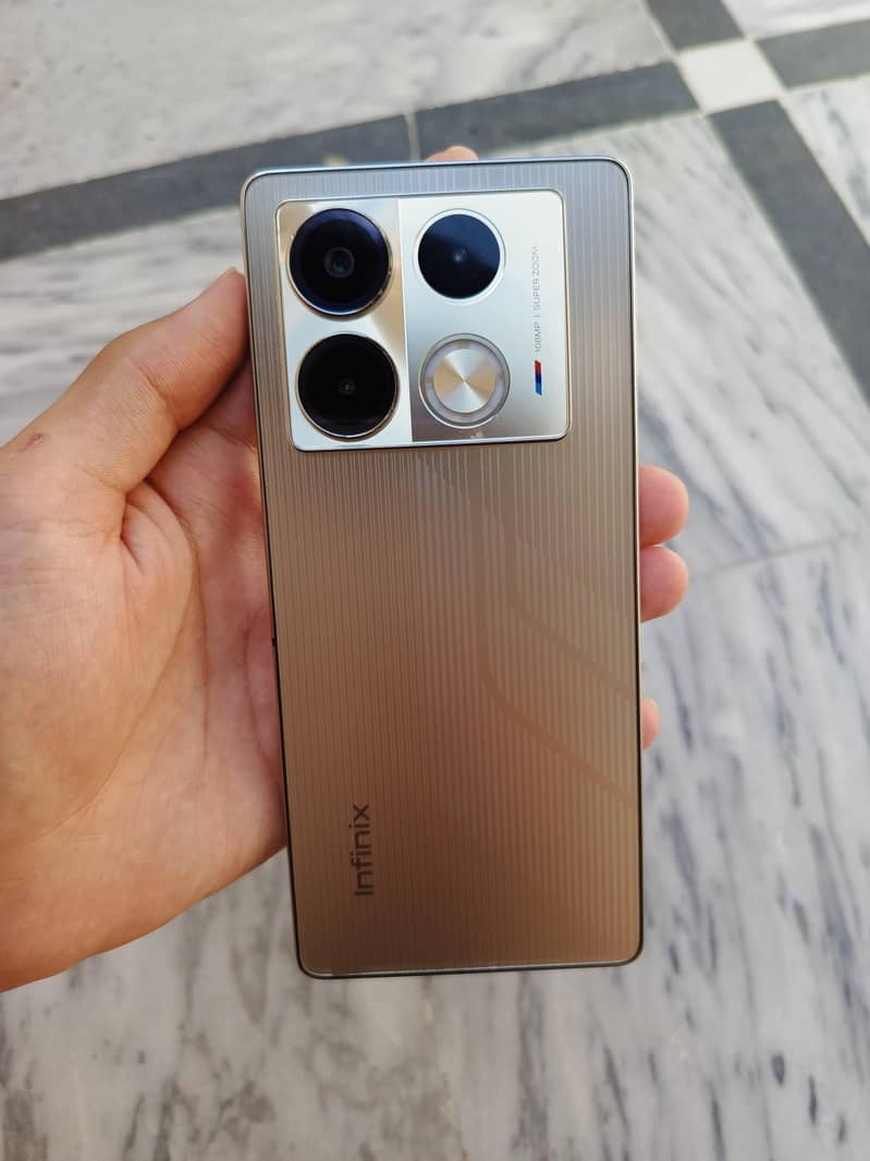 Infinix Note 40 0
