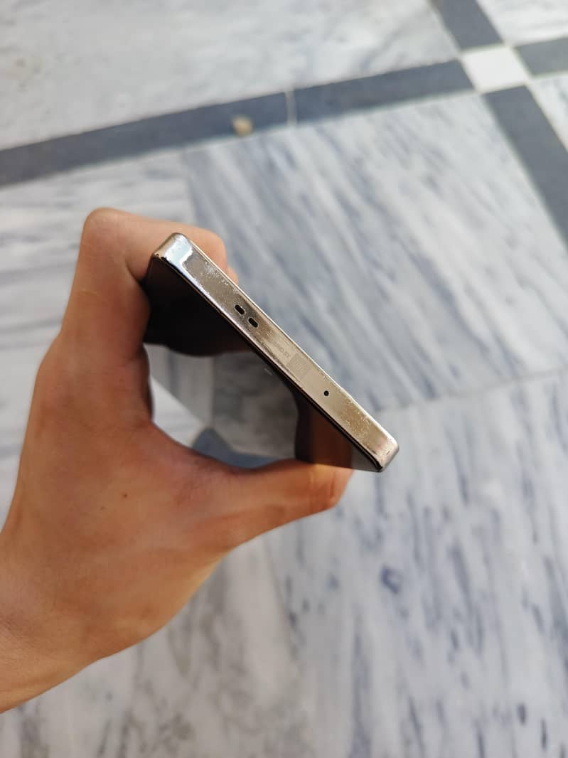 Infinix Note 40 5