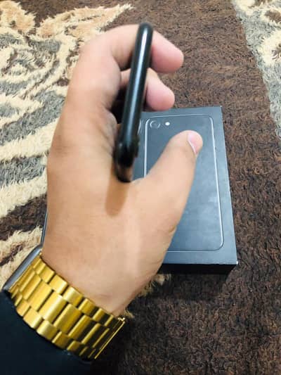 Apple iPhone 7