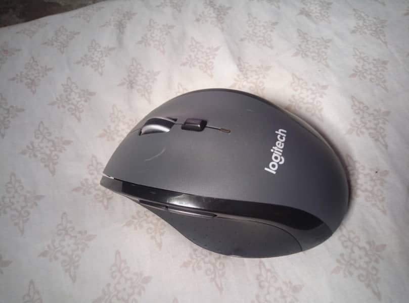Logitech M705 Marathon Wireless Mouse. 0
