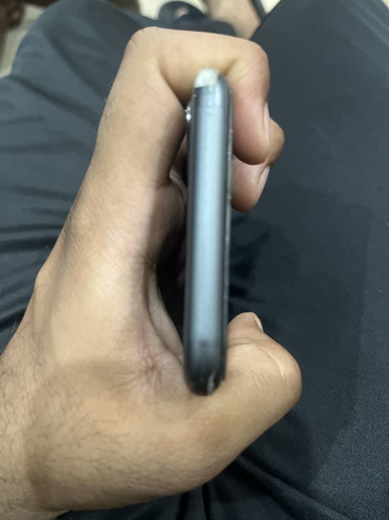 Apple iPhone 11 5