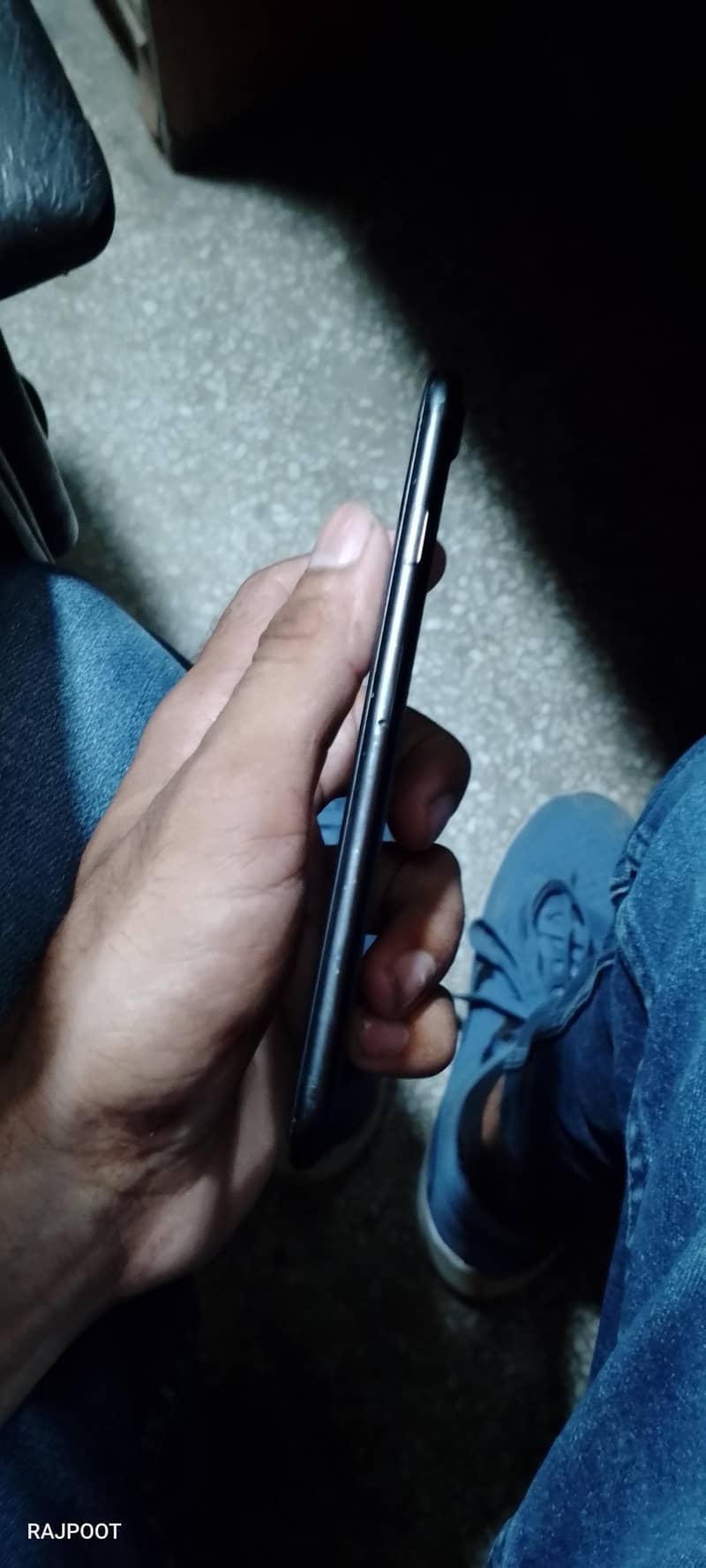 Apple iPhone 7 0